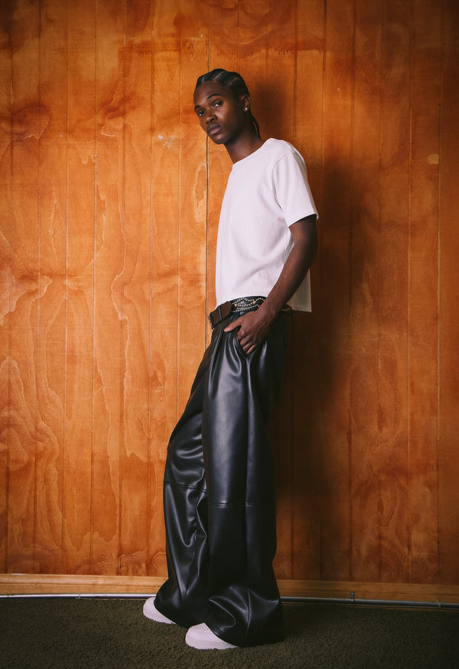 template--14987520114760__hero_APwyaD image 0