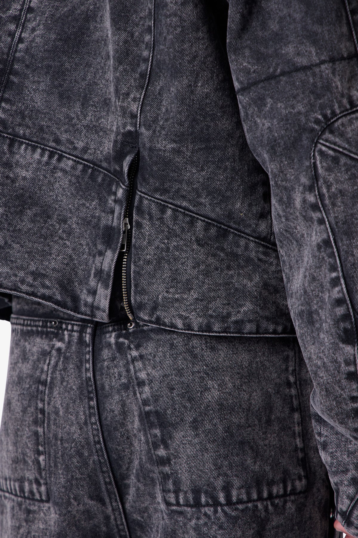 Moto Denim Jacket - Vintage Black | mnml