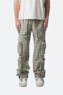 Pantalones con cordón ajustable y múltiples bolsillos - Verde oliva