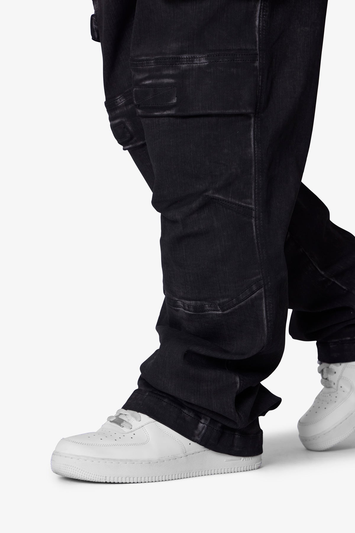 Oil Stretch Cargo Pants - Brown | mnml | shop now