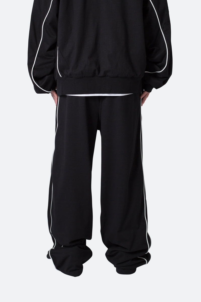 Oversized Jersey Track Pants - Black | mnml | shop now