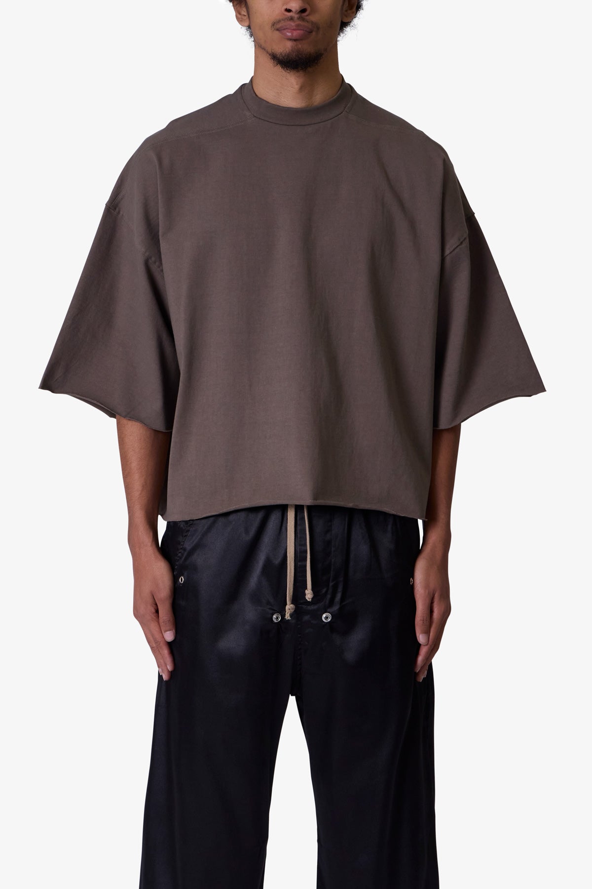Heavy Every Day Boxy Tee - Black | mnml | shop now