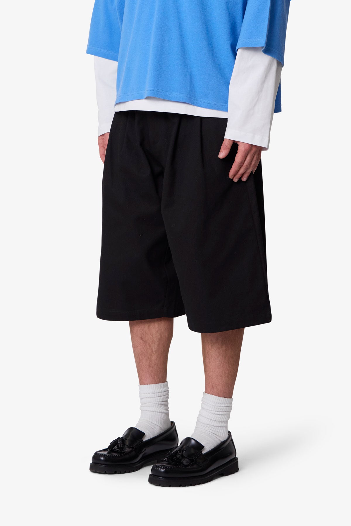 Pleated-Twill-Shorts-Black-3.