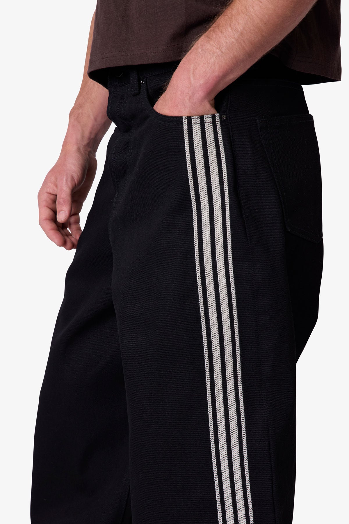 Rave Stripe Denim - Black | mnml