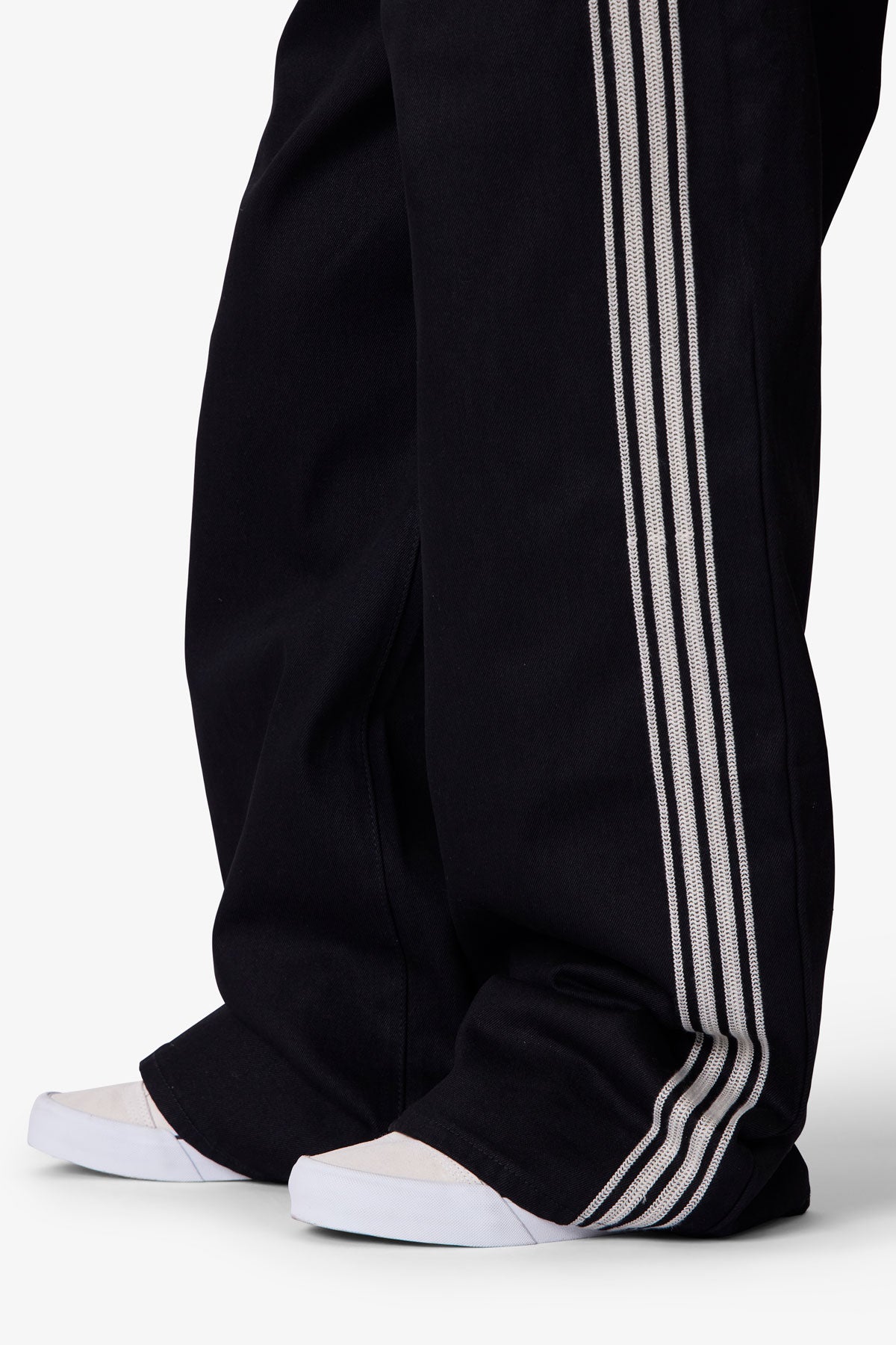 Rave Stripe Denim - Black | mnml