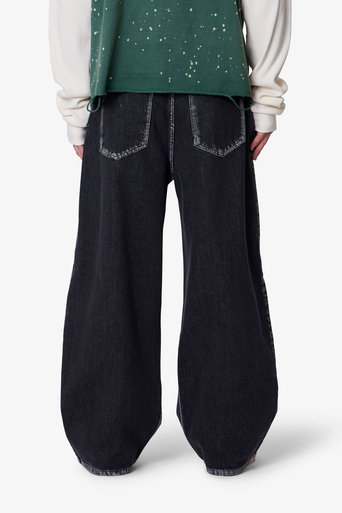 Raw Pleated Denim - Rinsed Black | mnml