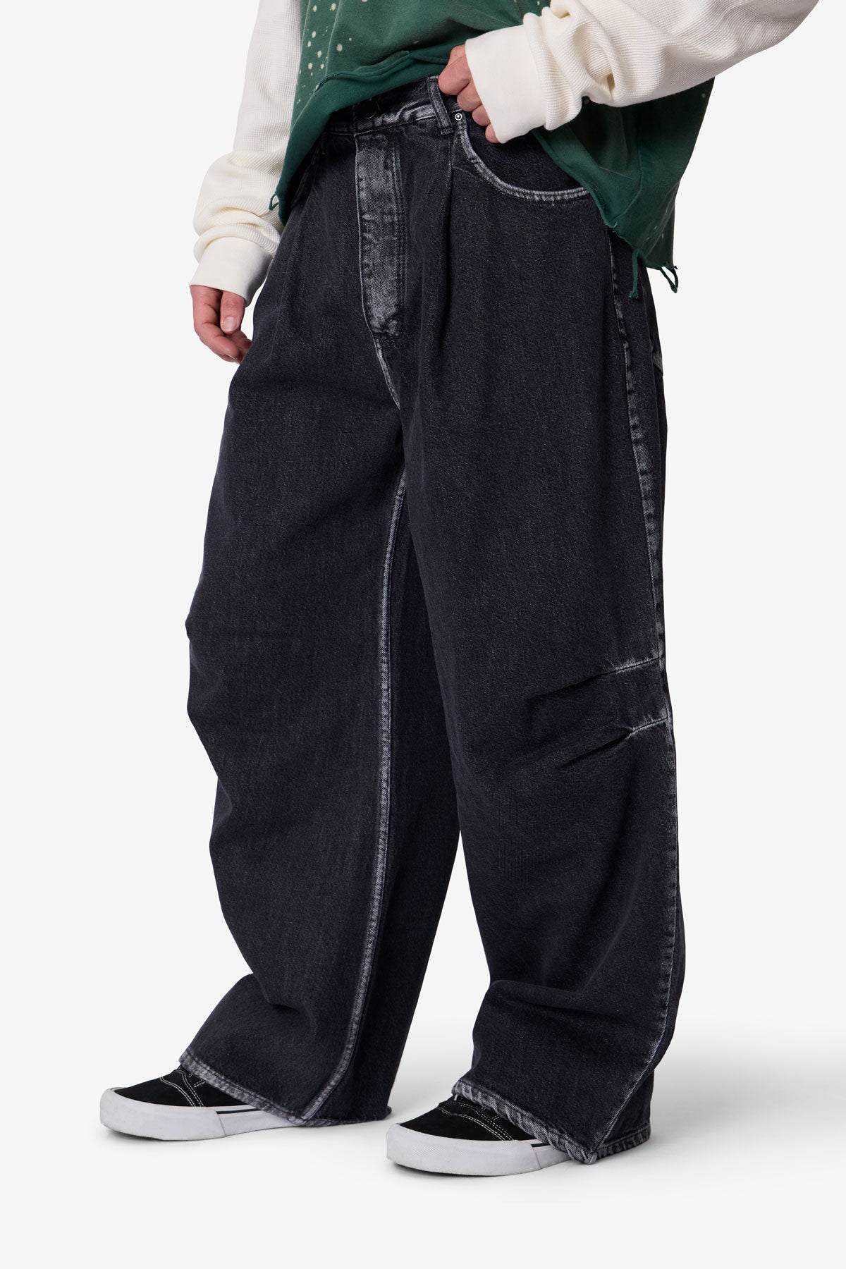 Raw Pleated Denim - Rinsed Black | mnml