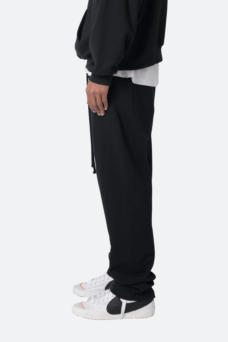 Relaxed Every Day Sweatpants - Black | mnml | shop now