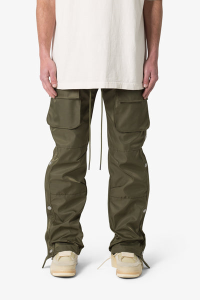 Olive【みんみ】 Snap Front Cargo Pants - Olive | mnml