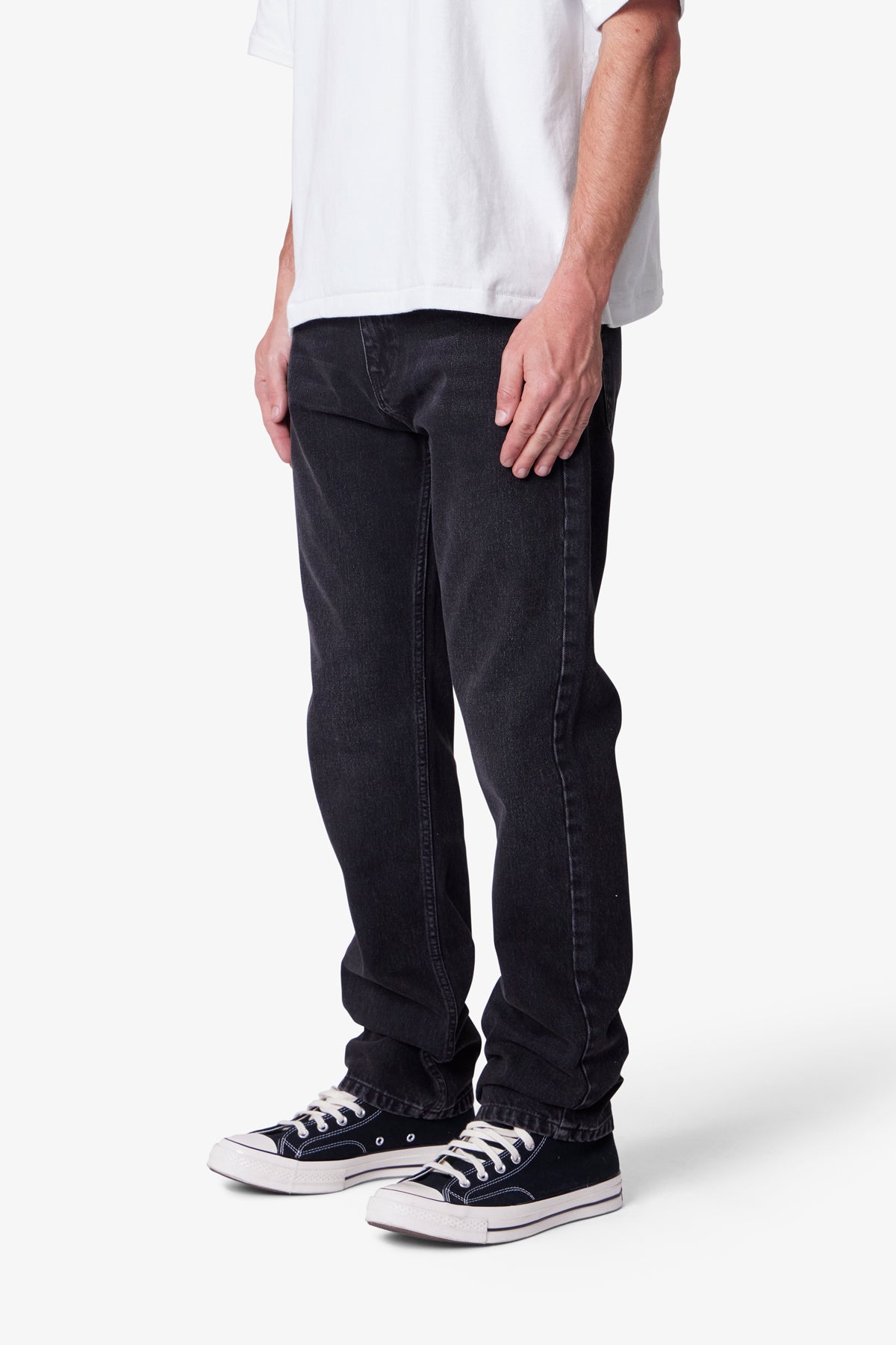 Straight Denim - Black | mnml