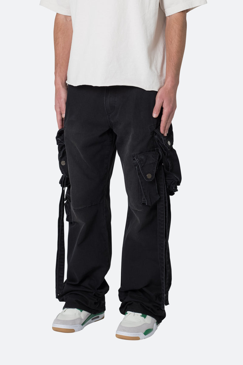 Strapped Multi Cargo Pants - Black | mnml | shop now