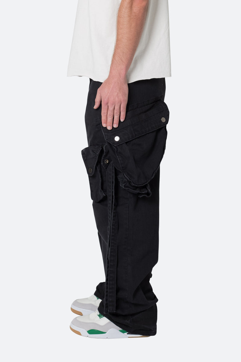 Strapped Multi Cargo Pants - Black | mnml | shop now
