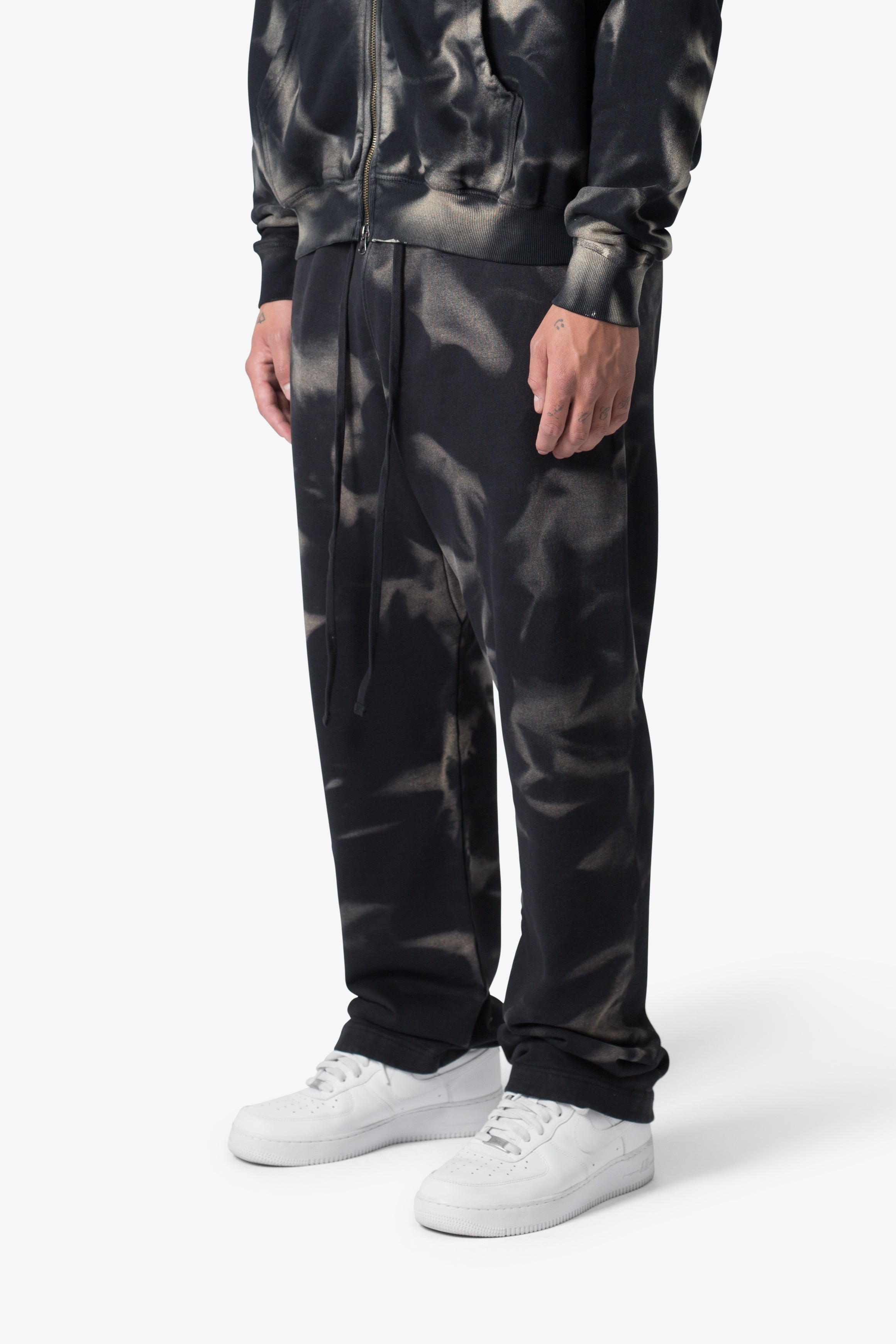 Sun Burned Sweatpants - Washed Black | mnml | shop now