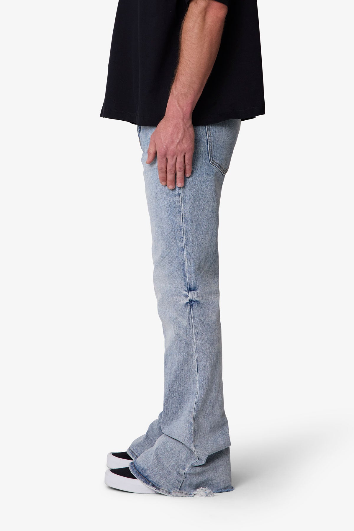 Super Flare Denim - Light Blue | mnml
