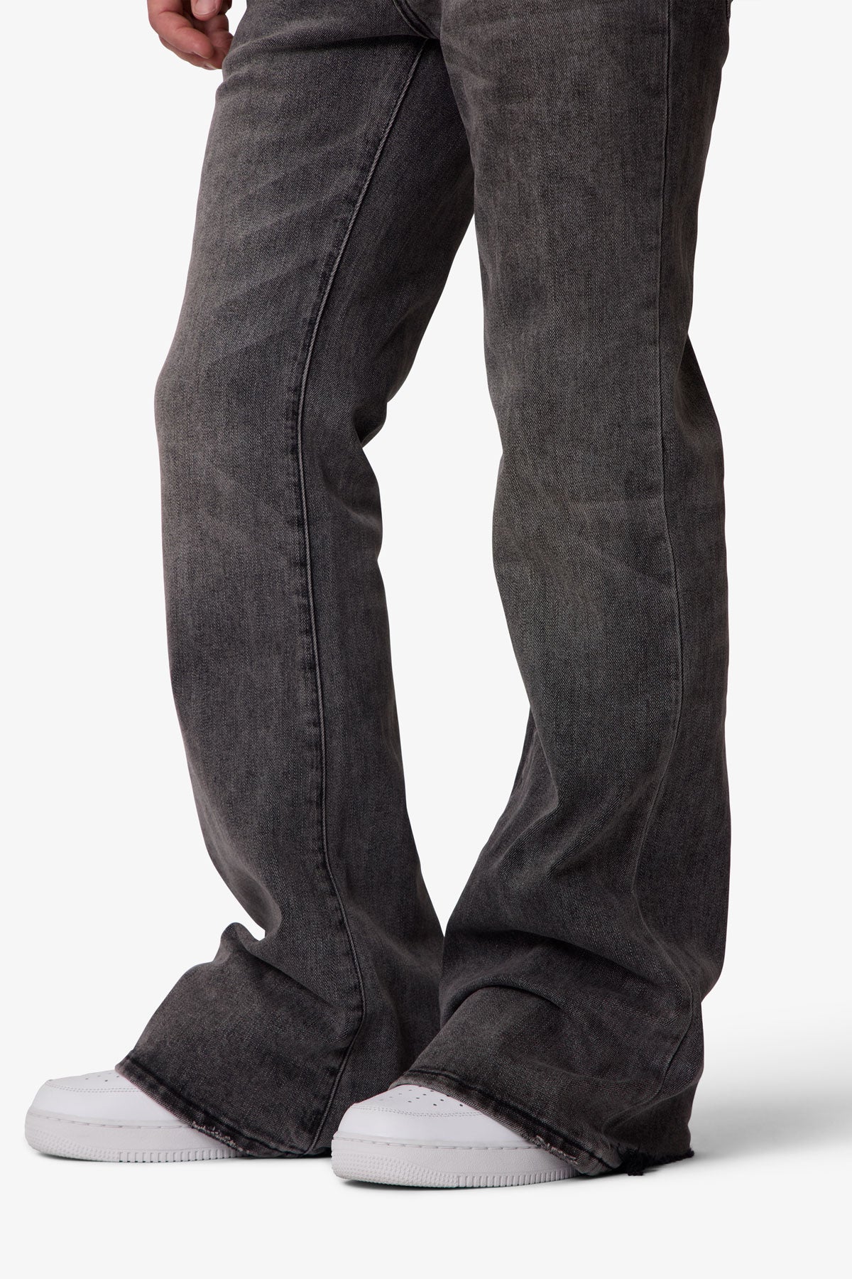 Super Flare Denim - Vintage Black | mnml