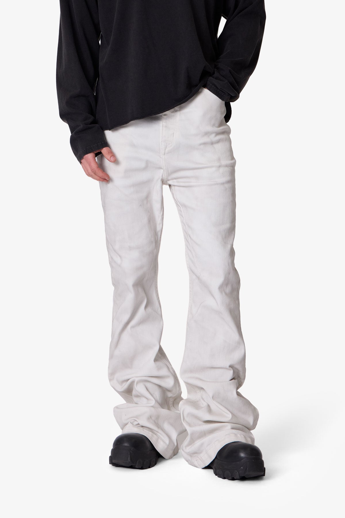 Super Stacked Denim - White | mnml