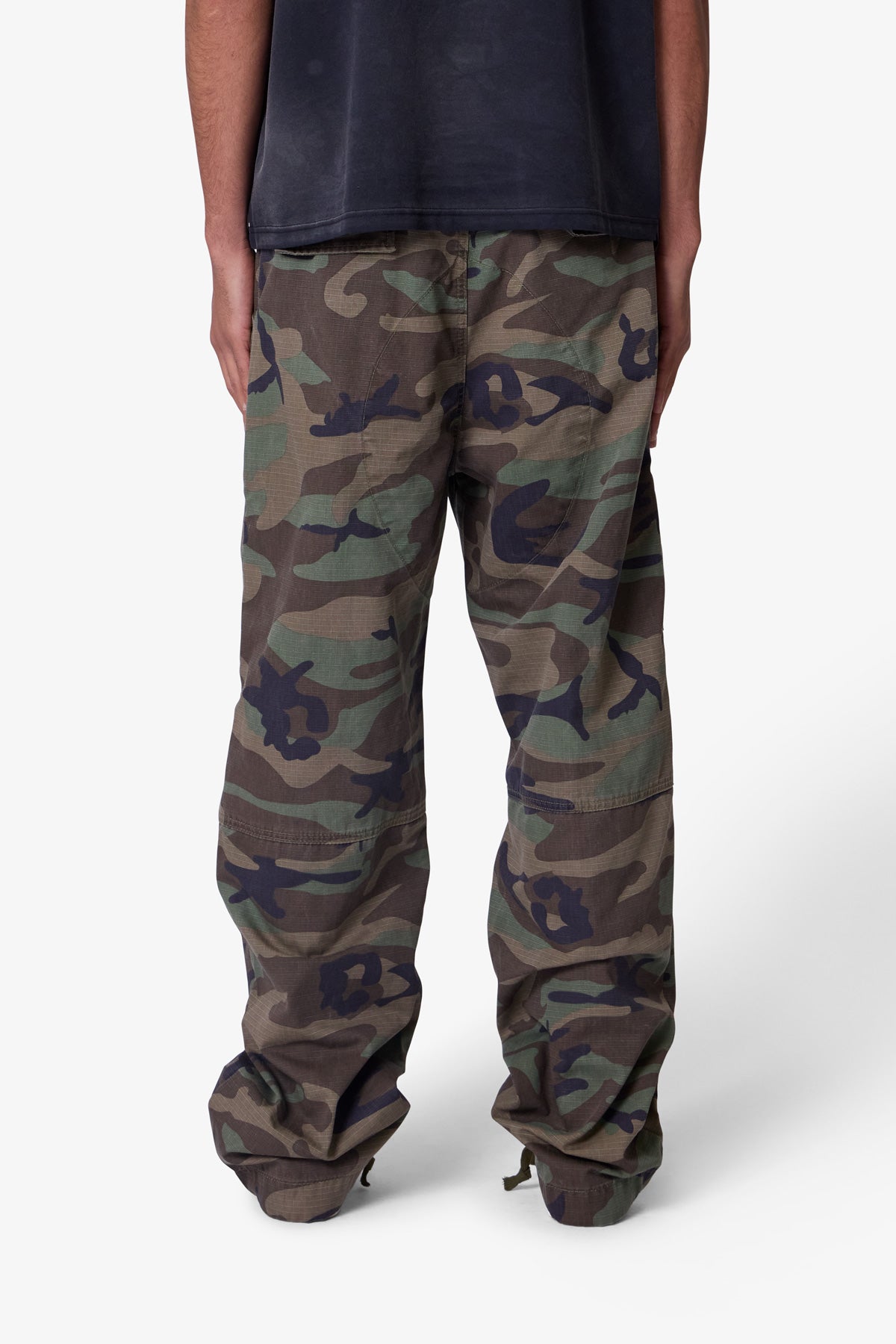 NOREMID TACTICAL BAGGY PANTS – CAMO Empyre Hyak Camo Loose Fit 10K Snowboard Pants | MainPlace Mall