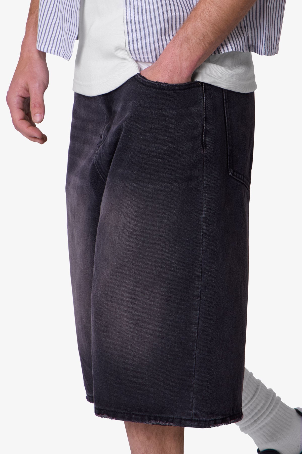 Ultra Baggy Denim Shorts - Black | mnml