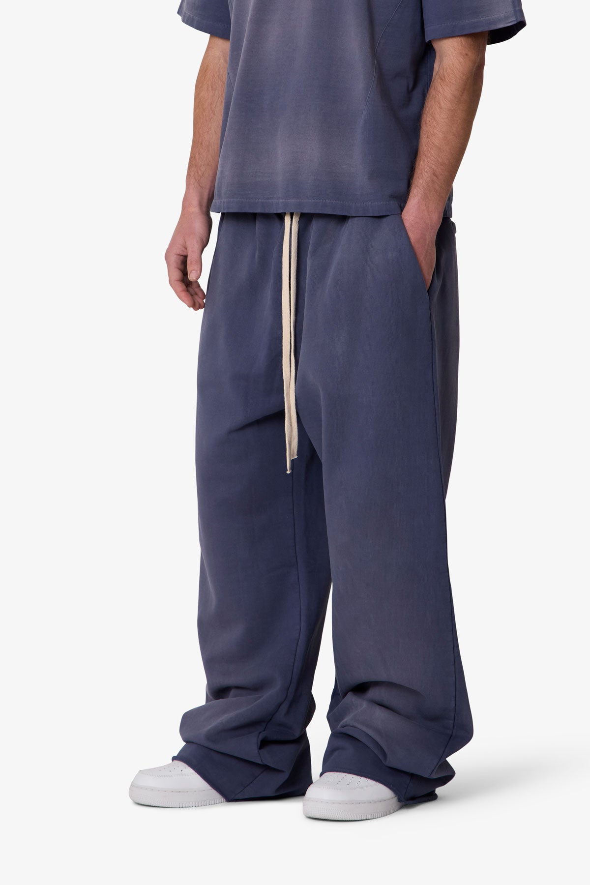 Ultra-Baggy-Fleece-Sweatpants-