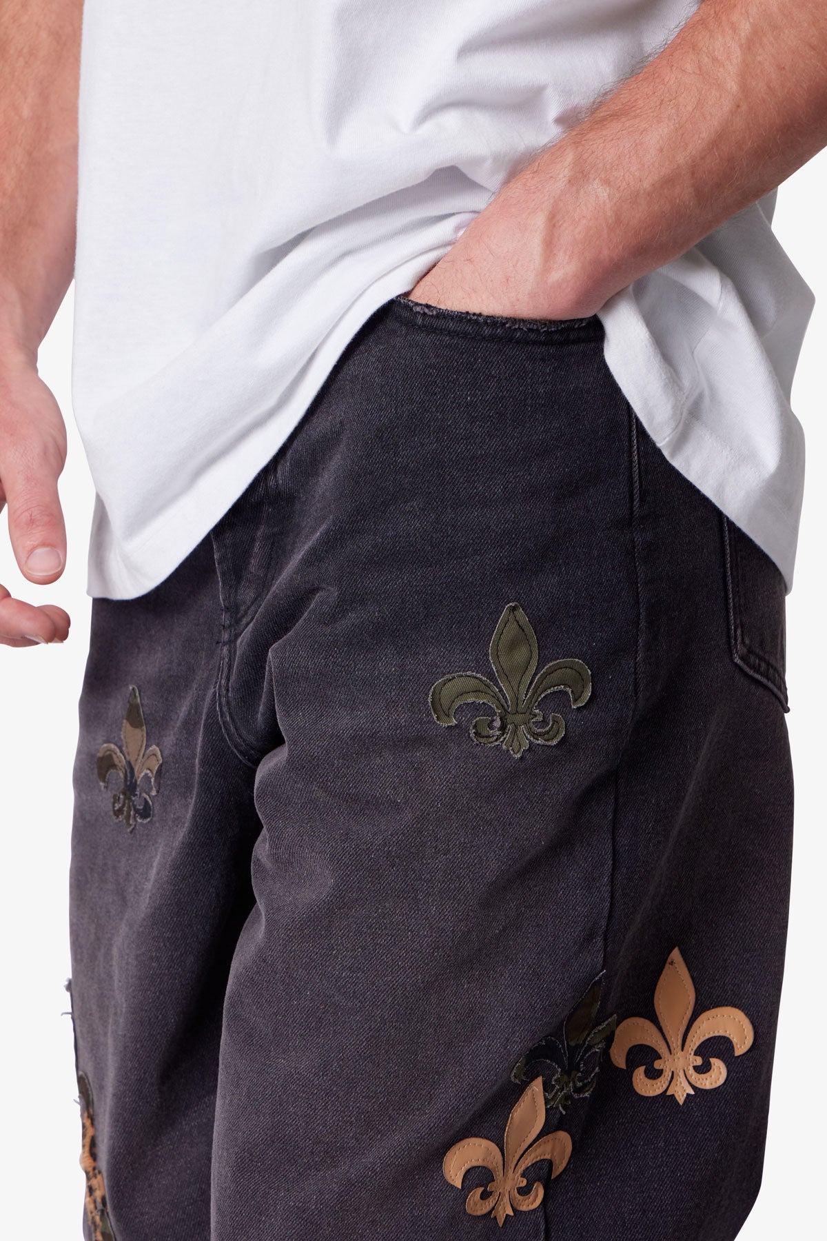 Ultra Baggy Fleur Denim - Black | mnml
