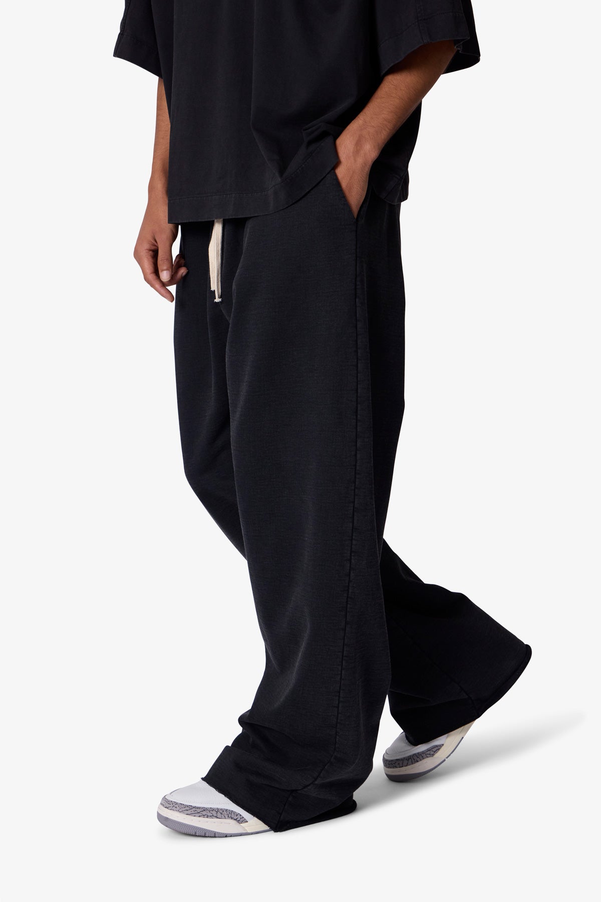 Ultra Baggy Heavy Fleece Sweatpants - Washed Black | mnml