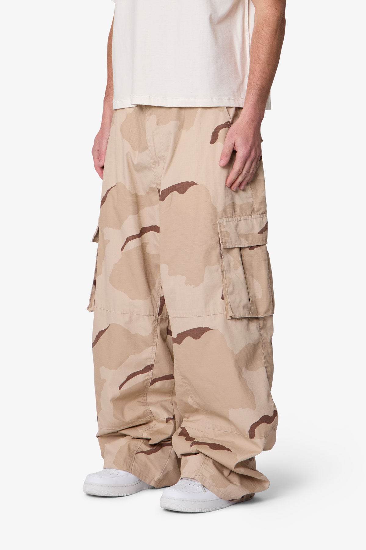 Mega Baggy Military Cargo Pants - Desert Camo | mnml