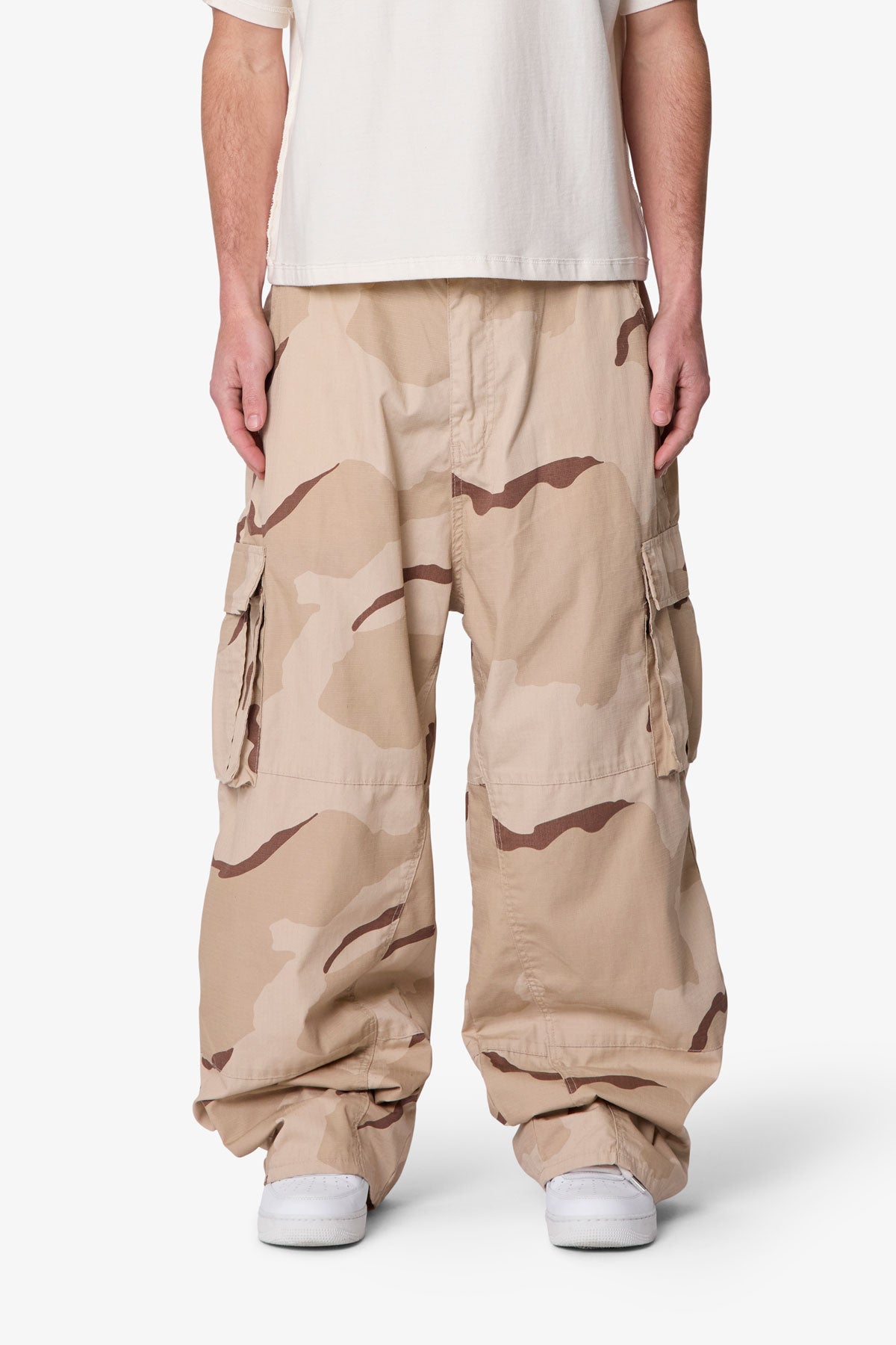 Mega Baggy Military Cargo Pants - Desert Camo | mnml