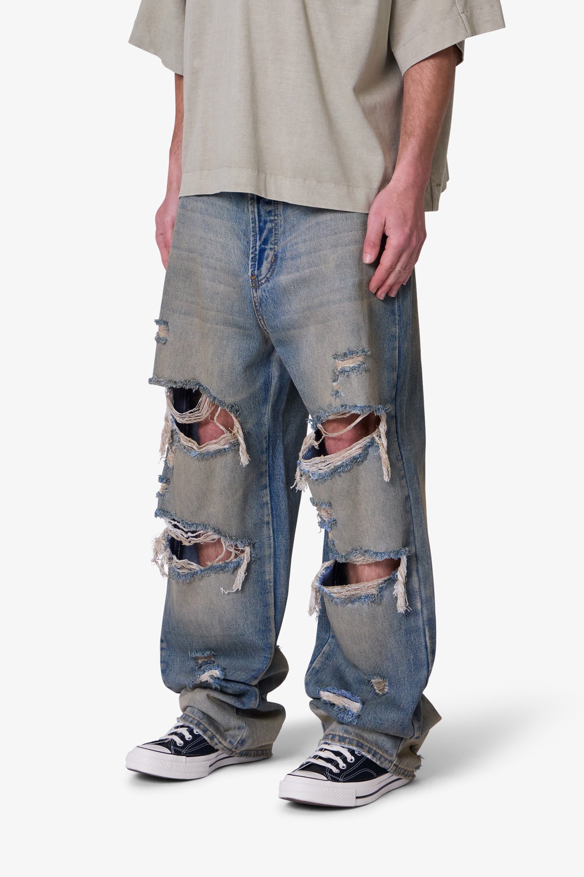 Ultra Baggy Chainstitch Denim - Light Blue | mnml | shop now