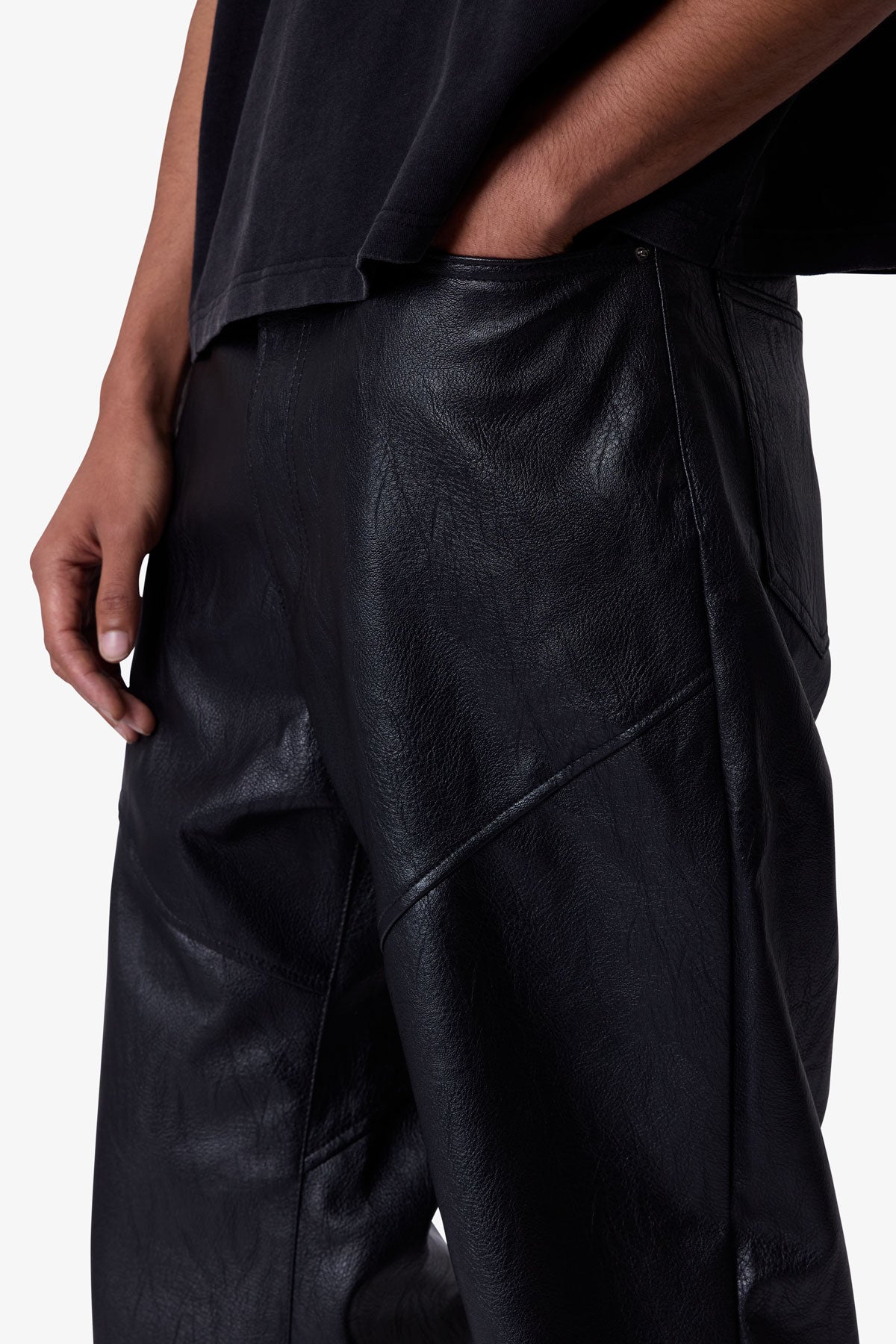 MNML ウルトラバギー PANELED レザー パンツ Black 送料込み Ultra Baggy Paneled Leather Pants - Black | mnml | shop now