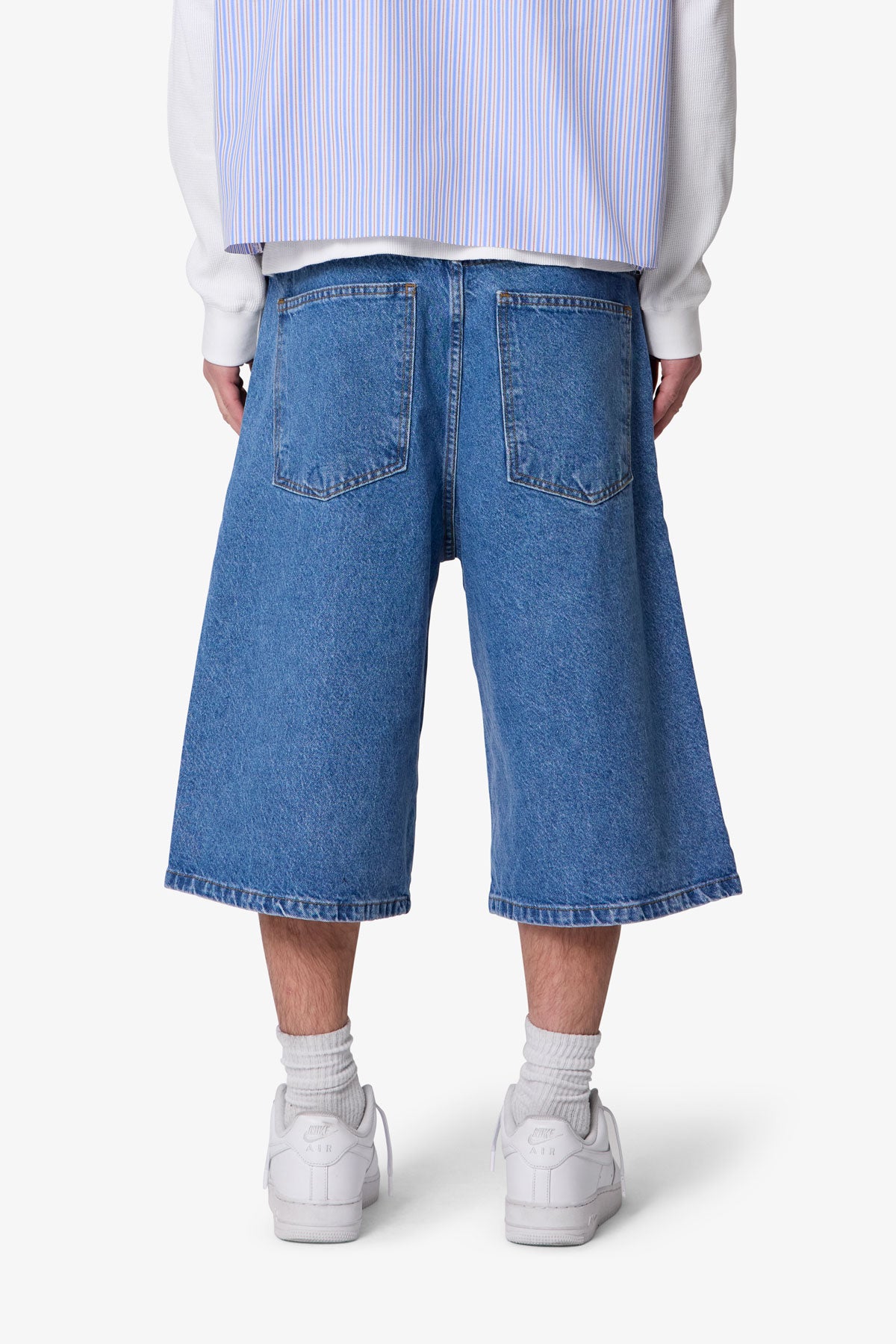 Ultra Baggy Pleated Denim Shorts - Washed Blue | mnml