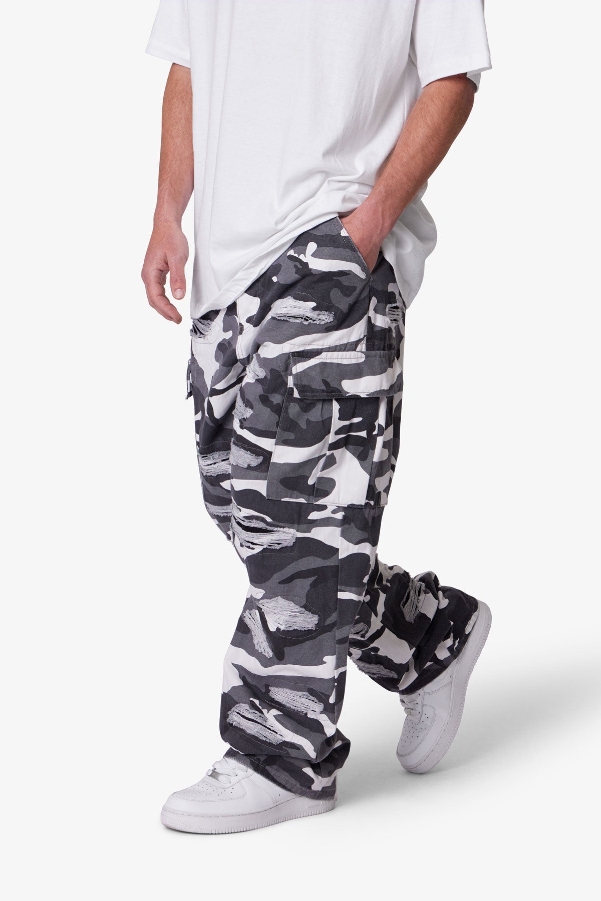 Ultra Baggy Skated Cargo Pants - Black/White | mnml | shop now