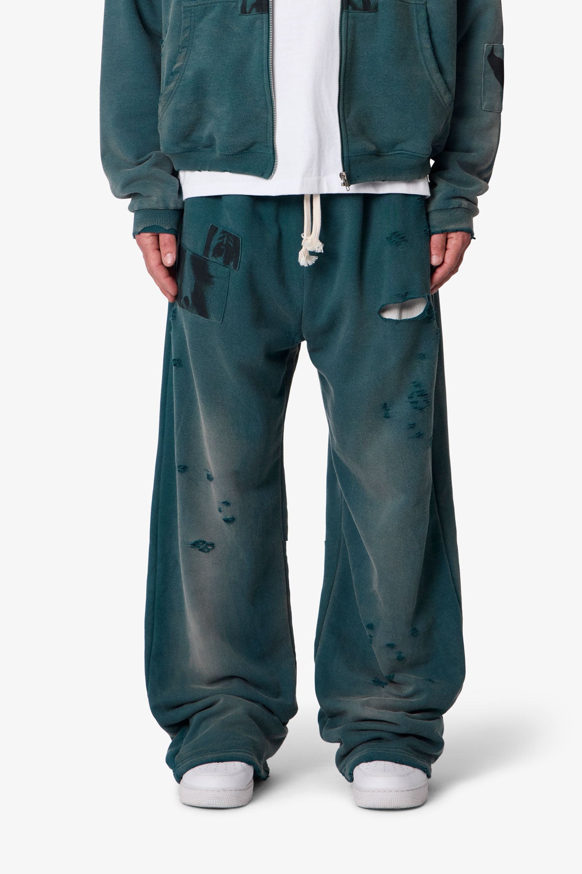 Ultra Baggy Thermal Lined Terror Sweatpants - Green | mnml