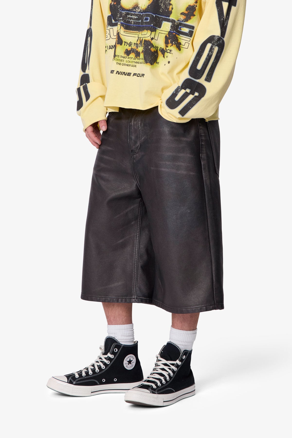パンツ jentlouis Leather Pocket Baggy Shorts Ultra Baggy Washed Leather Shorts - Black | mnml