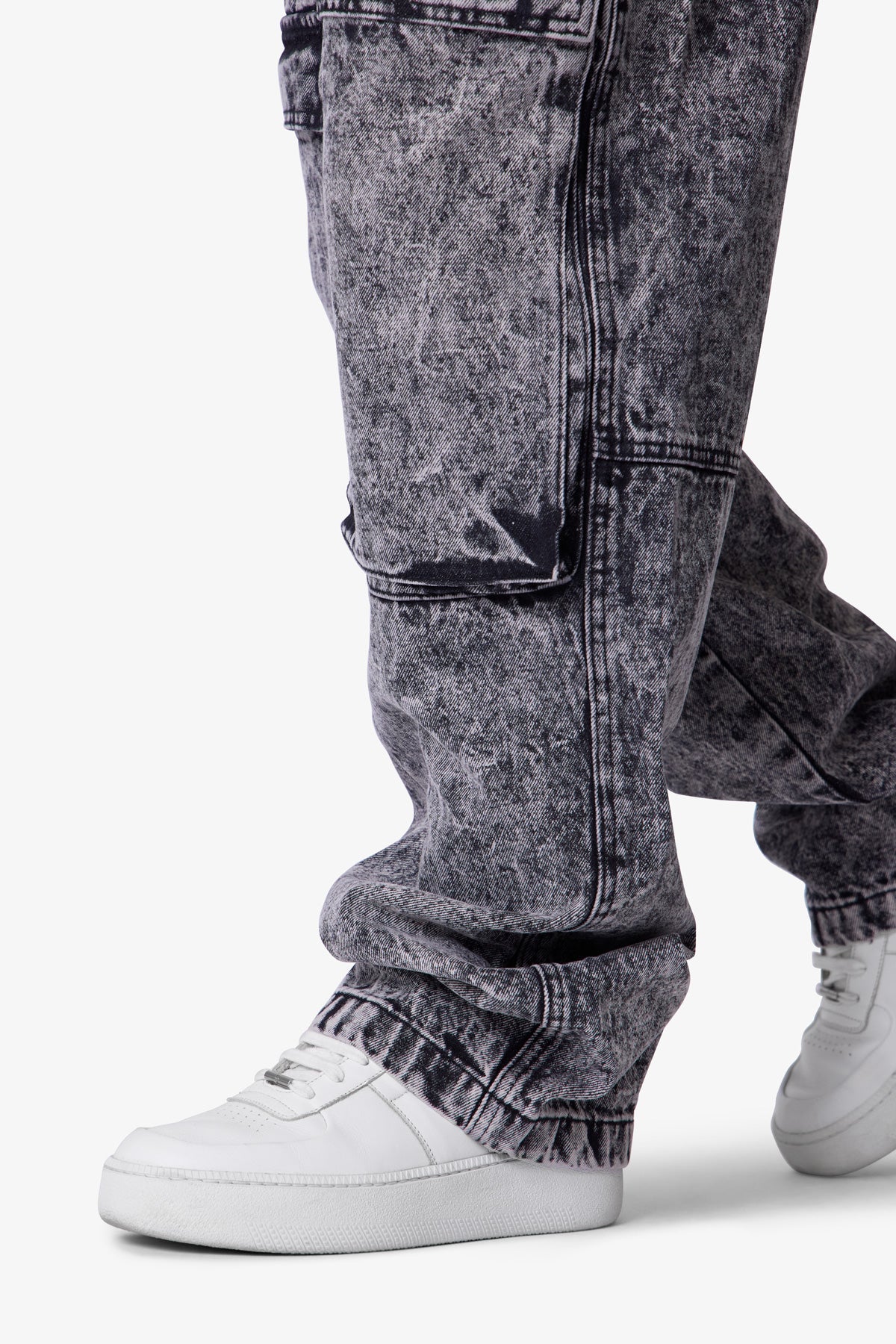 V741 Front Washed Cargo Denim - Grey | mnml | shop now