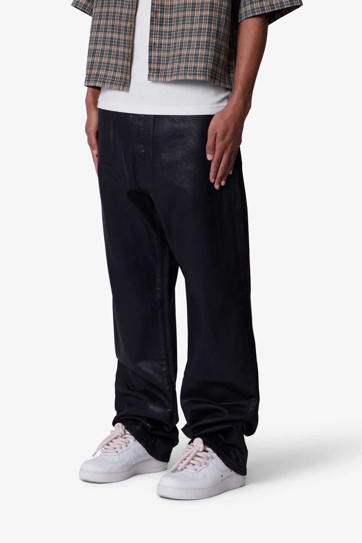 Waxed Ultra Baggy Denim - Black | mnml | shop now