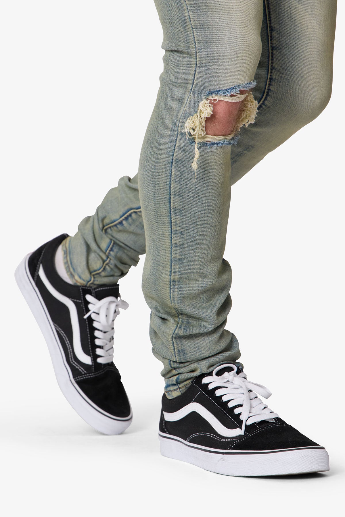 X721 Dusted Skinny Denim - 4th Day Sun Washed Blue | mnml