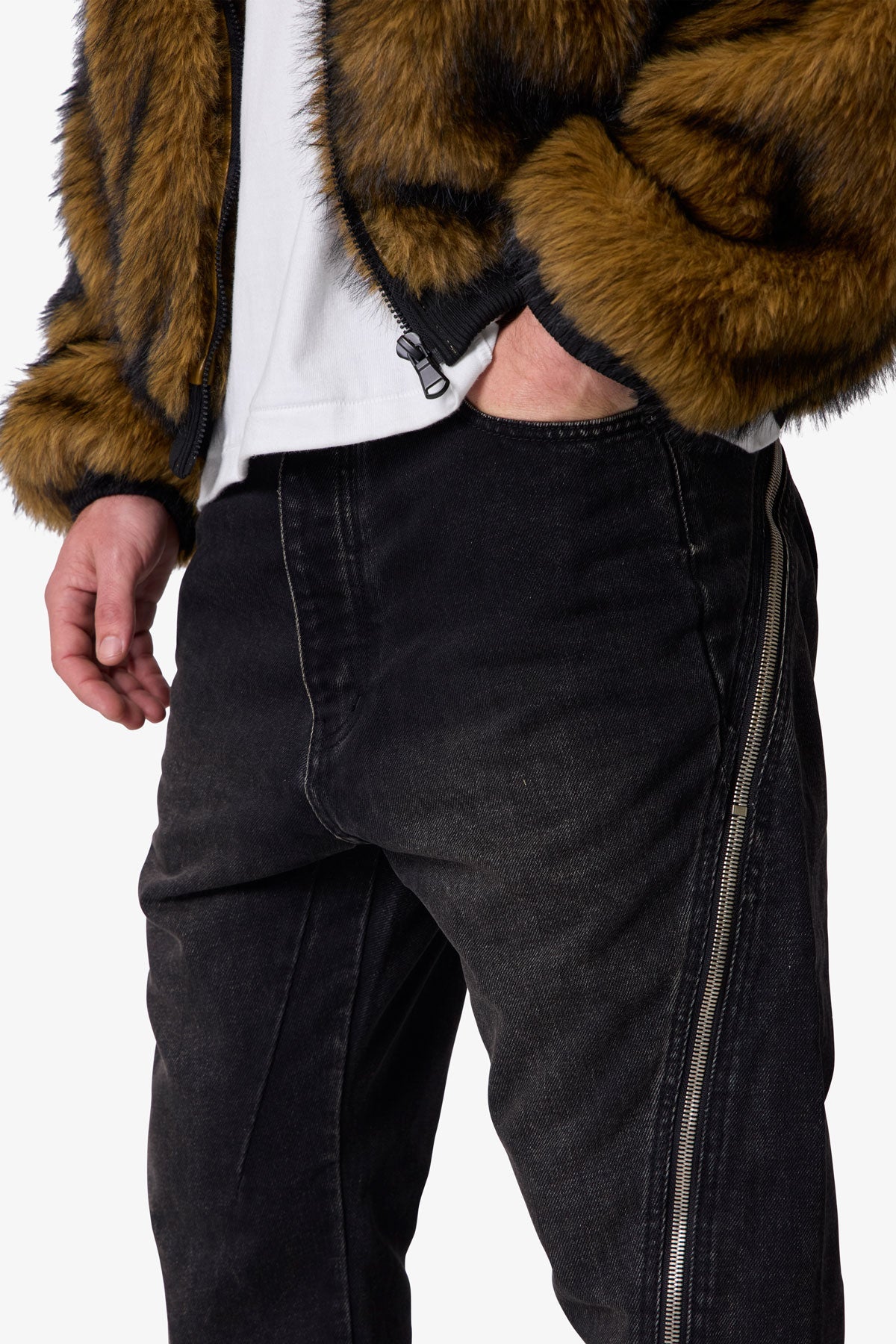 Zipper Extra Flare Denim - Vintage Black | mnml