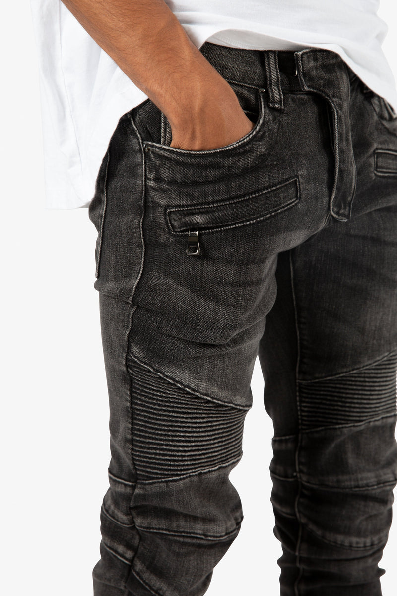 M14 Stretch Zipper Denim - Black | mnml | shop now