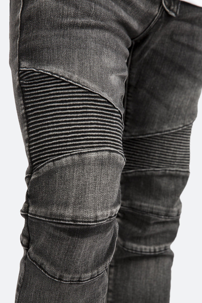 M14 Stretch Zipper Denim - Black | mnml | shop now