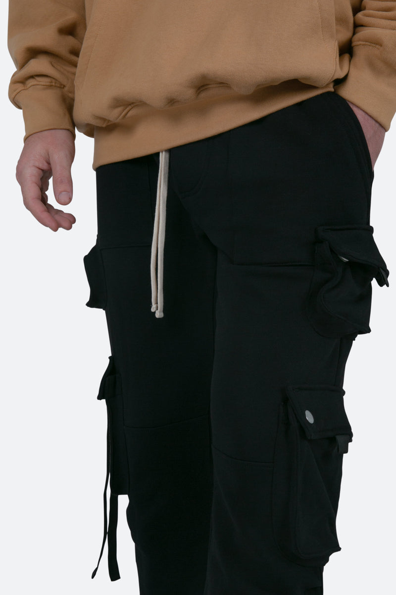 Multi Pocket Cargo Sweatpants - Black | mnml | shop now