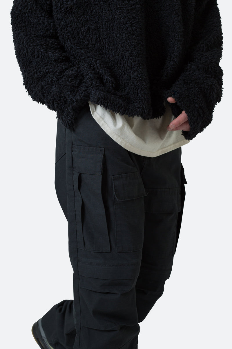 Ultra Baggy Cargo Pants - Black | mnml | shop now